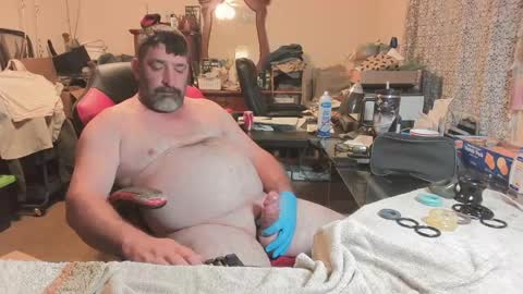 Snapshot of thecajunbator2 chatting on 05/13/26, 02:14 Cajunbator online show from 05/13/26, 02:14