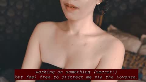 Snapshot of thecamwoman chatting on 10/01/25, 07:42 Joan online show from 10/01/25, 07:42