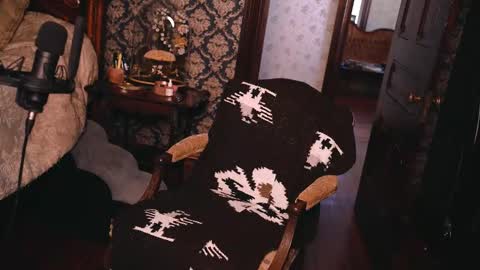 Snapshot of thecamwoman chatting on 10/12/25, 08:19 Joan online show from 10/12/25, 08:19