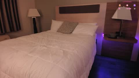 Snapshot of thecarrguyy chatting on 12/18/25, 07:03 Thatcarrguyy online show from 12/18/25, 07:03