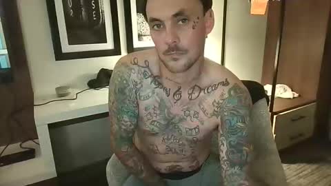 thecoryhall9109 online show from 10/28/25, 08:18