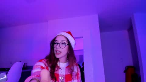 Snapshot of thecosmicgirl chatting on 12/06/24, 12:34 Alicia Alikath online show from 12/06/24, 12:34