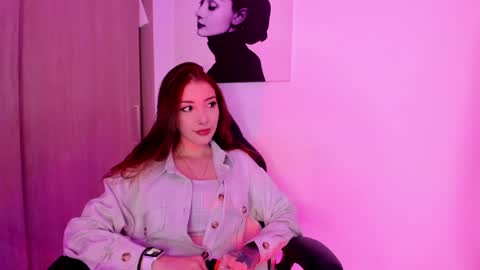 Snapshot of thecosmicgirl chatting on 12/11/24, 01:47 Alicia Alikath online show from 12/11/24, 01:47