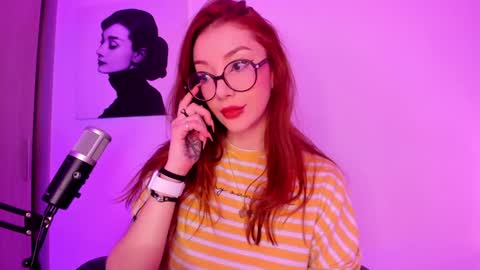 Snapshot of thecosmicgirl chatting on 01/22/25, 01:53 Alicia Alikath online show from 01/22/25, 01:53
