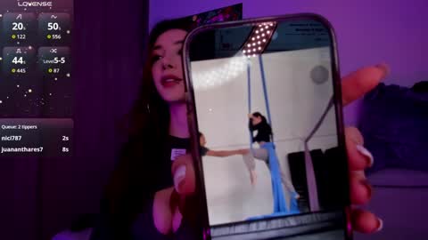 Snapshot of thecosmicgirl chatting on 09/27/25, 02:27 Alicia Alikath online show from 09/27/25, 02:27