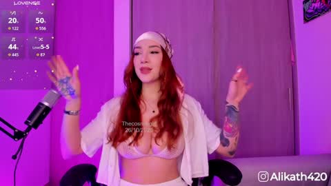 Snapshot of thecosmicgirl chatting on 10/26/25, 12:00 Alicia Alikath online show from 10/26/25, 12:00