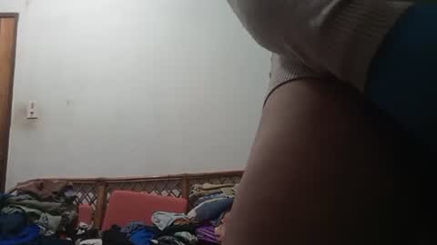 Snapshot of thecowboysex chatting on 02/19/25, 05:38 Andres online show from 02/19/25, 05:38