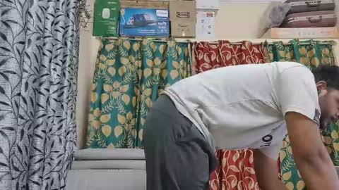 thecuteboyy online show from 05/13/26, 04:04