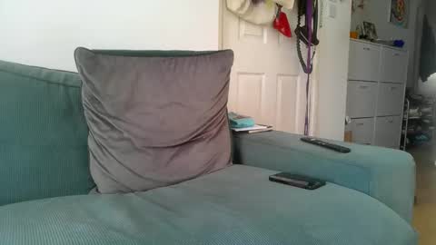 Snapshot of thedarktouch chatting on 10/22/25, 11:32 TheDarkTouch online show from 10/22/25, 11:32