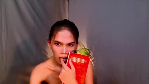 Lana But you can spell it backwards online show from 12/05/24, 04:20