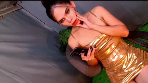 Lana But you can spell it backwards online show from 02/26/25, 03:21
