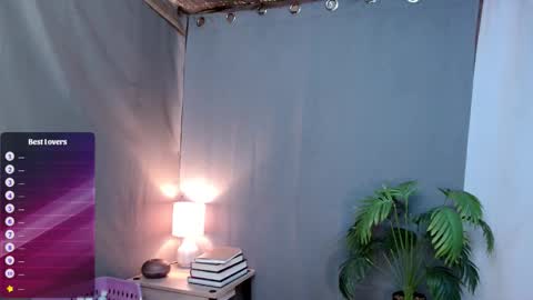 Lana But you can spell it backwards online show from 10/13/25, 12:21