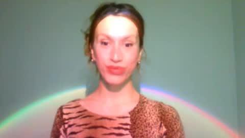 Snapshot of thedollxxxperience chatting on 02/24/25, 06:47 Yolanda online show from 02/24/25, 06:47