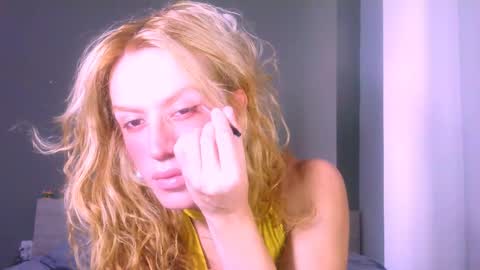 Yolanda online show from 06/07/26, 03:10