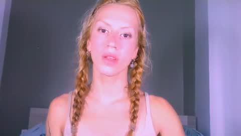 Yolanda online show from 07/24/26, 08:34