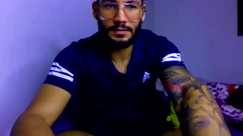 Snapshot of thedragonboyxxx chatting on 02/05/26, 04:50 thedragonboyxxx online show from 02/05/26, 04:50