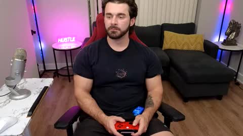 Snapshot of theeestallion33 chatting on 10/24/25, 11:23 The Stallion online show from 10/24/25, 11:23