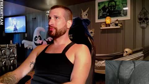 Snapshot of theehhteam chatting on 10/01/25, 06:58 H online show from 10/01/25, 06:58