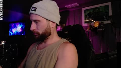 Snapshot of theehhteam chatting on 11/01/25, 11:56 H online show from 11/01/25, 11:56