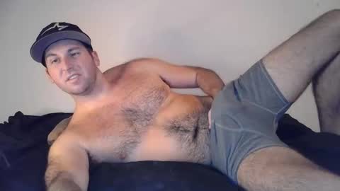 Snapshot of theetwohander chatting on 11/18/25, 03:34 Theetwohander online show from 11/18/25, 03:34