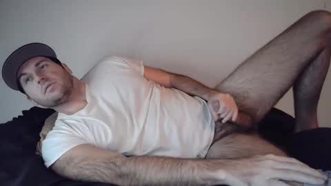 Snapshot of theetwohander chatting on 12/04/25, 10:40 Theetwohander online show from 12/04/25, 10:40