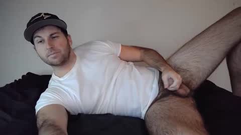 Snapshot of theetwohander chatting on 12/14/25, 07:40 Theetwohander online show from 12/14/25, 07:40