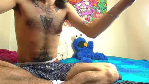 independent Model online show from 01/10/25, 07:35