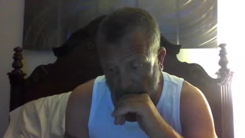 Snapshot of theflirtinsquirts chatting on 09/16/25, 04:35 EthicalNightOps online show from 09/16/25, 04:35