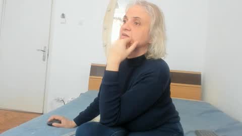 Snapshot of thegiselle chatting on 03/17/26, 01:14 thegiselle online show from 03/17/26, 01:14
