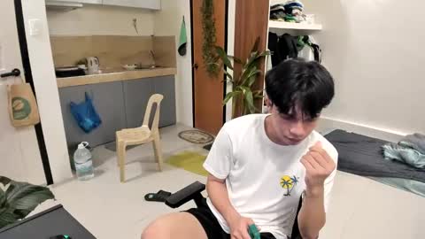 Green online show from 12/03/24, 02:49