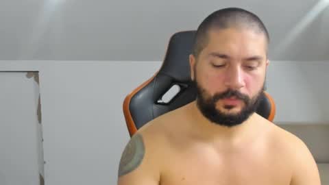 Snapshot of theguardian7 chatting on 11/23/25, 11:26 theguardian7 online show from 11/23/25, 11:26