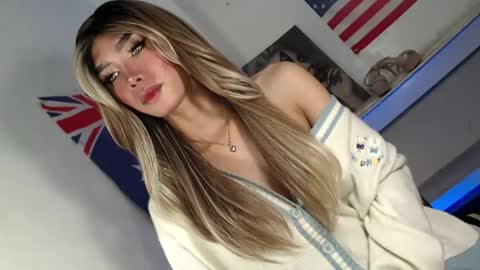 laisa online show from 06/25/26, 11:37