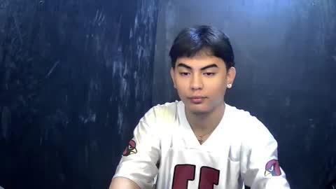 Snapshot of thehugecomeback chatting on 02/09/25, 08:24 Xerxis online show from 02/09/25, 08:24