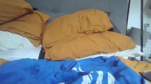 thehungriestboy online show from 01/09/25, 03:47