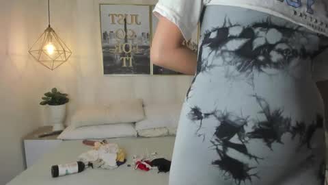 Theia  online show from 12/03/24, 12:38