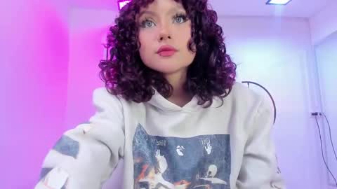 Theia  online show from 03/12/25, 01:19