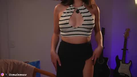 Iris online show from 10/08/25, 11:57