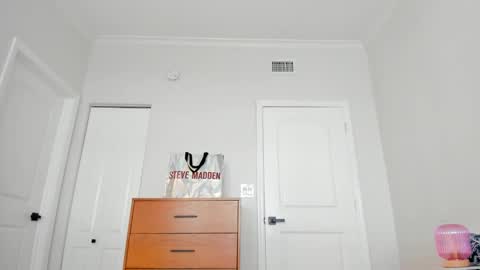 Lily Marie online show from 12/26/24, 08:42