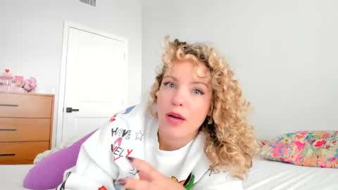 Lily Marie online show from 01/08/25, 09:01