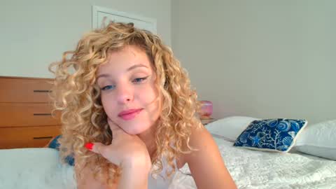 Lily Marie online show from 02/18/25, 10:14