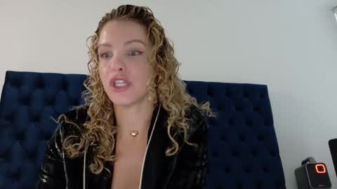 Lily Marie online show from 09/08/25, 09:47