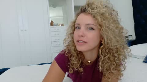 Lily Marie online show from 09/11/25, 06:19