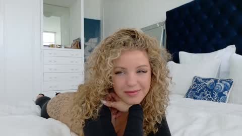 Lily Marie online show from 01/10/26, 06:53