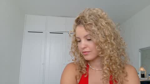 Lily Marie online show from 05/04/26, 04:36