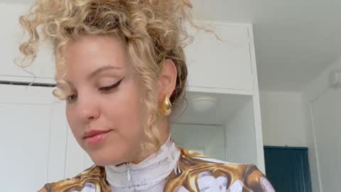 Lily Marie online show from 05/23/26, 03:27