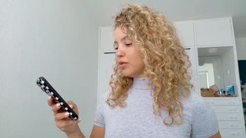 Lily Marie online show from 06/09/26, 07:14