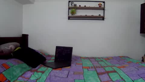 theking11220 online show from 09/15/25, 06:46