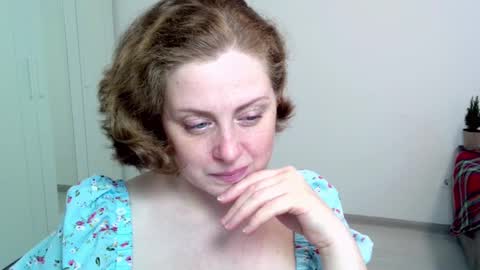 Ella online show from 01/05/25, 11:04