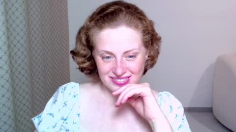 Snapshot of theladysblush chatting on 10/16/25, 04:52 Ella online show from 10/16/25, 04:52