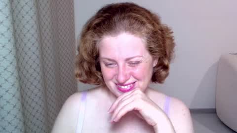 Snapshot of theladysblush chatting on 11/05/25, 04:51 Ella online show from 11/05/25, 04:51